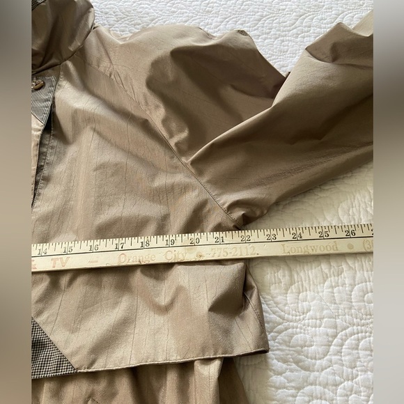 Mariel 80’s/90’s Vintage Raincoat Taupe Size Small - Picture 13 of 15